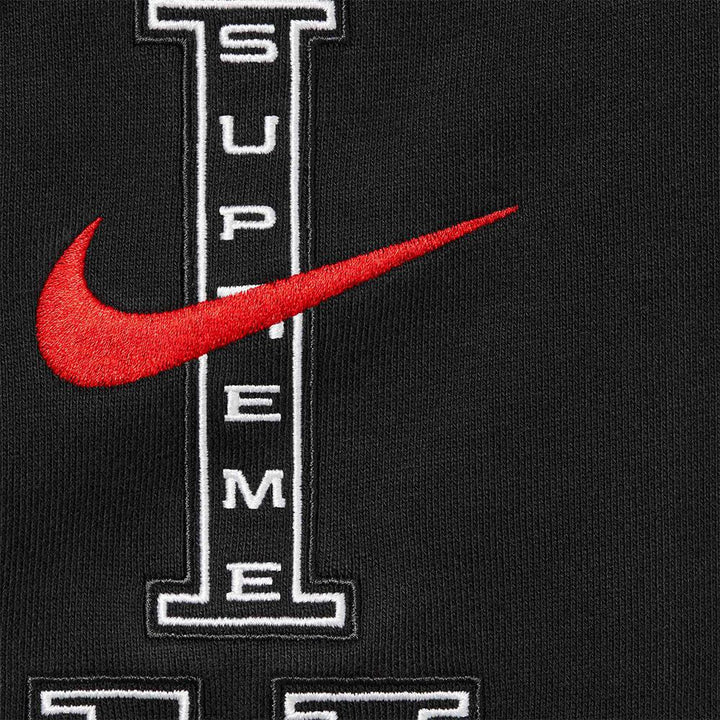 Supreme®/Nike® Hooded Sweatshirt (Black)