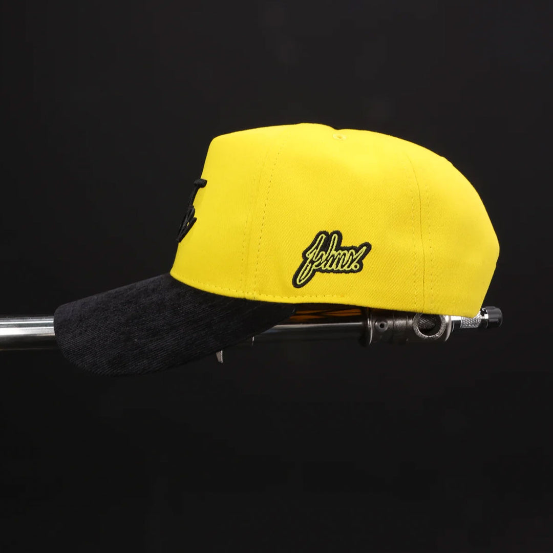 Stella Logo Snapback Hat (Yellow/Black)