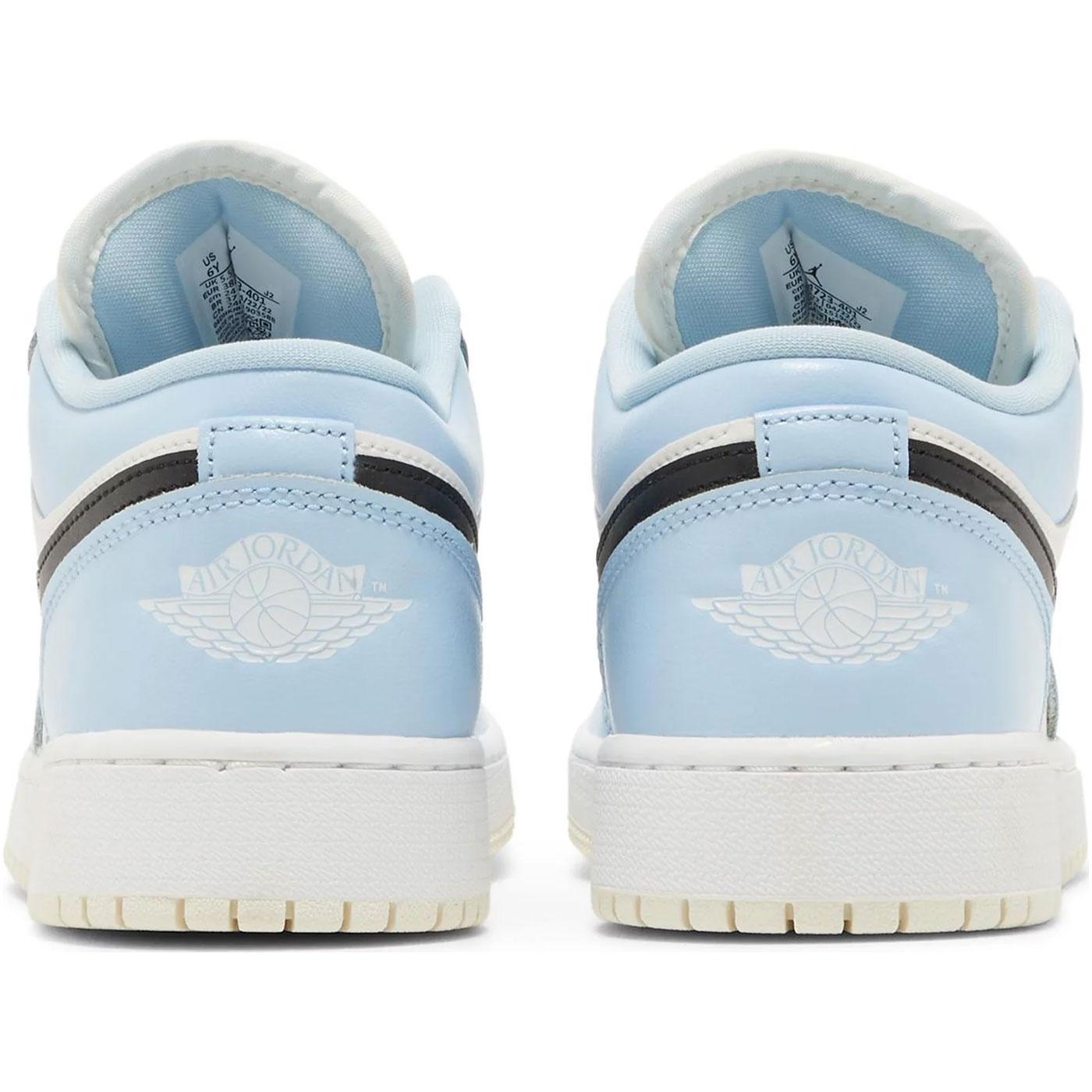 Air jordan 1 low offers ice blue size 8.5W